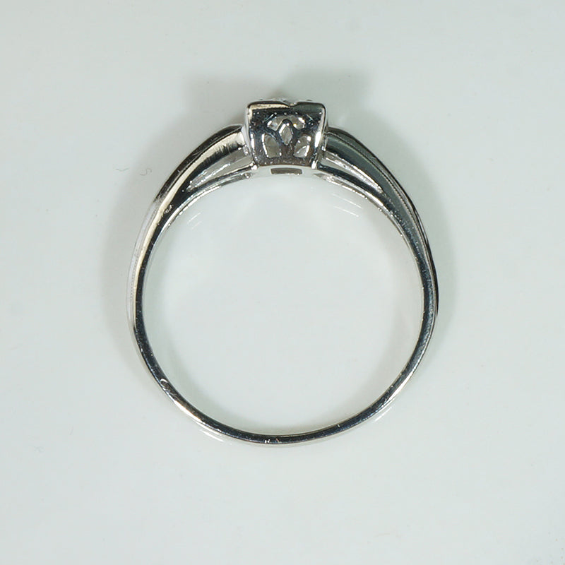 Vintage Platinum Diamond Solitaire