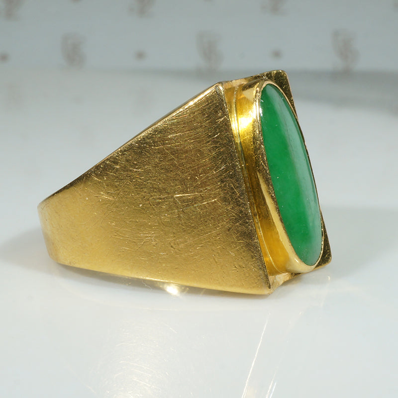 Exquisite Jade and 22k Gold Ring