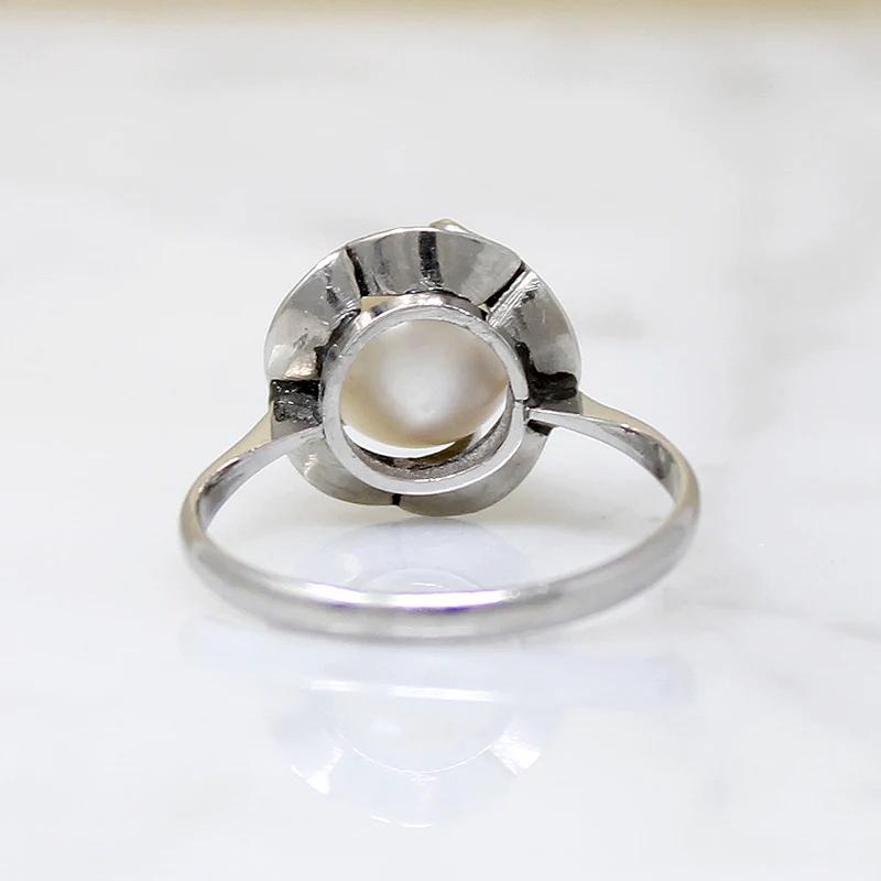 Mid Century Pearl & Sterling Silver Solitaire Ring