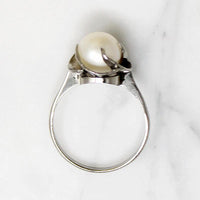 Mid Century Pearl & Sterling Silver Solitaire Ring