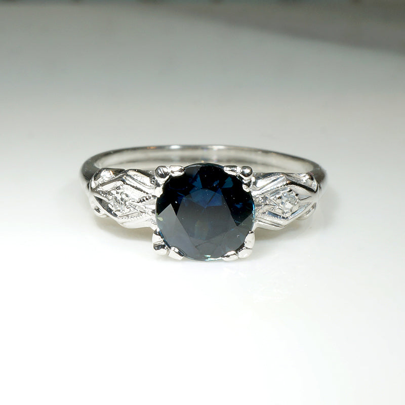 Bold Blue Sapphire in Retro Platinum Ring