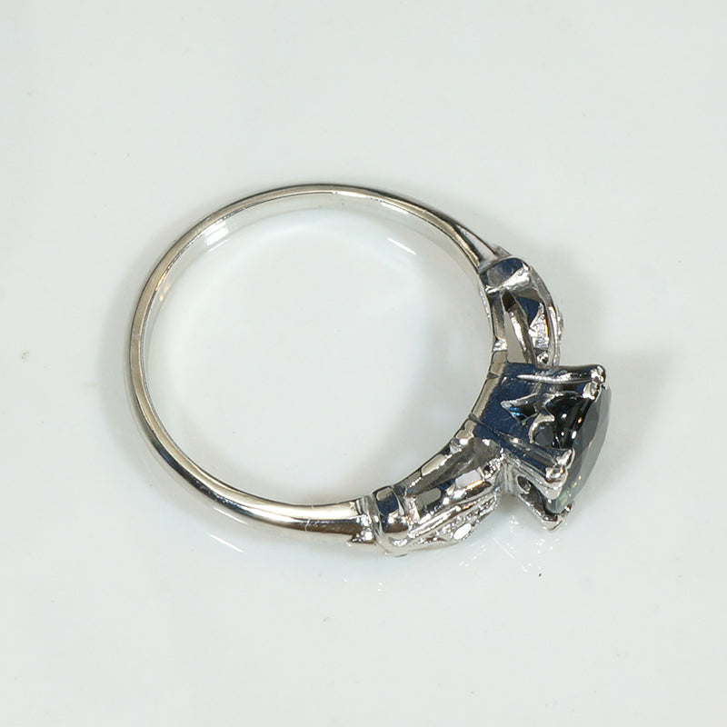 Bold Blue Sapphire in Retro Platinum Ring