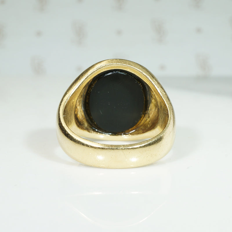 Heraldic Blazon Agate Intaglio in Gold Signet Ring