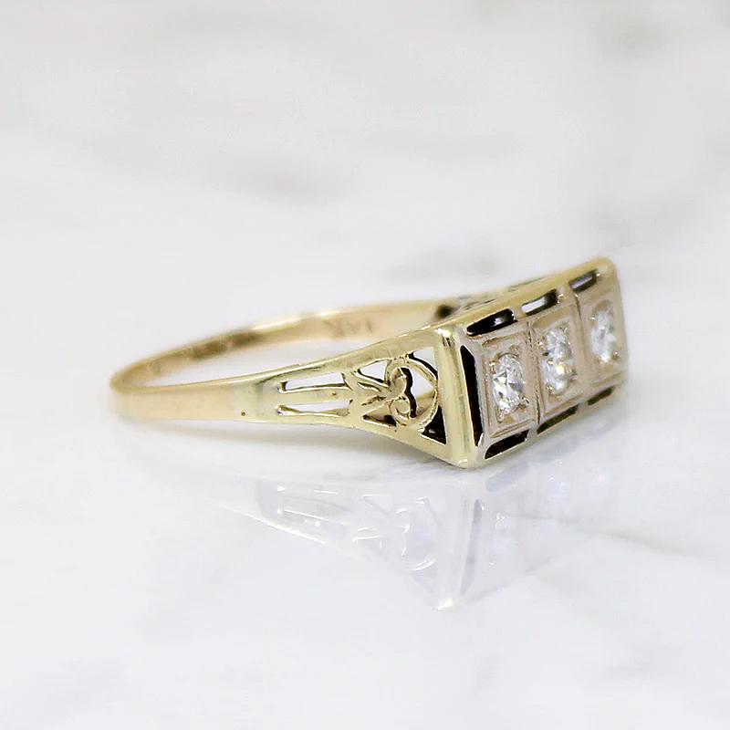 Three Diamond Lacy Lattice Filigree Ring