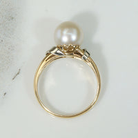 Modernist Pearl Solitaire in Two-Tone Gold