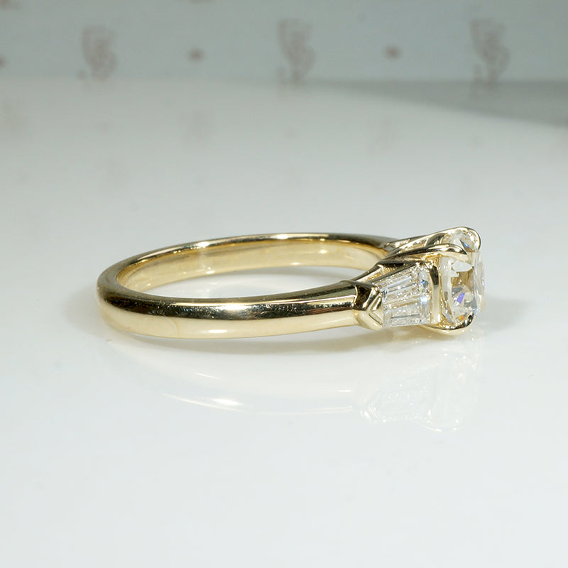 Luxurious 1.05ct Diamond Engagement Ring by 720