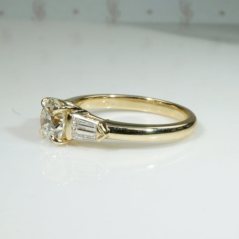 Luxurious 1.05ct Diamond Engagement Ring by 720