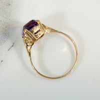 Regal Retro Amethyst & 18k Solitaire Ring
