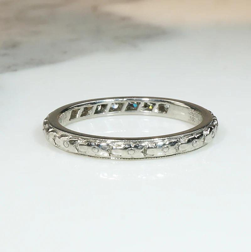 Fresh "Orange Blossom" White Gold Band by Traub