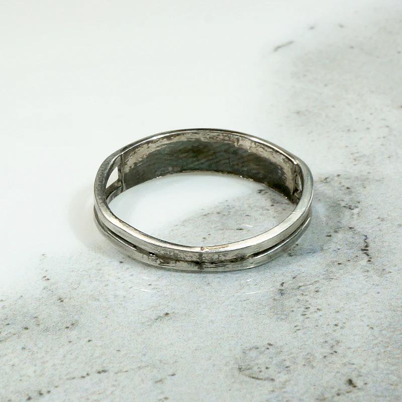 Beachy Mother of Pearl Inlay in Sterling Ring