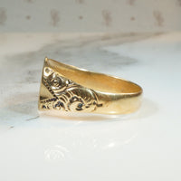 Al's Victorian Engraved Gold Signet Ring