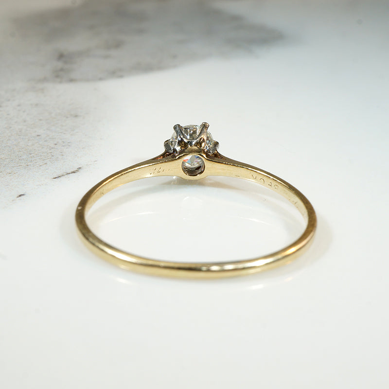 Graceful Old European Cut Diamond Solitaire 