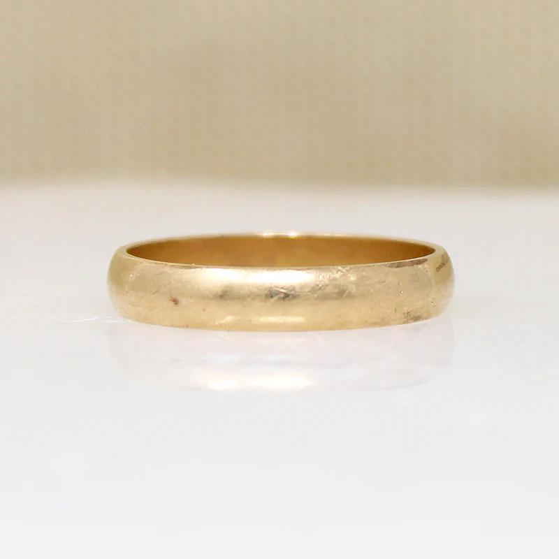 Mellow 14k Gold Wedding Band Size 10