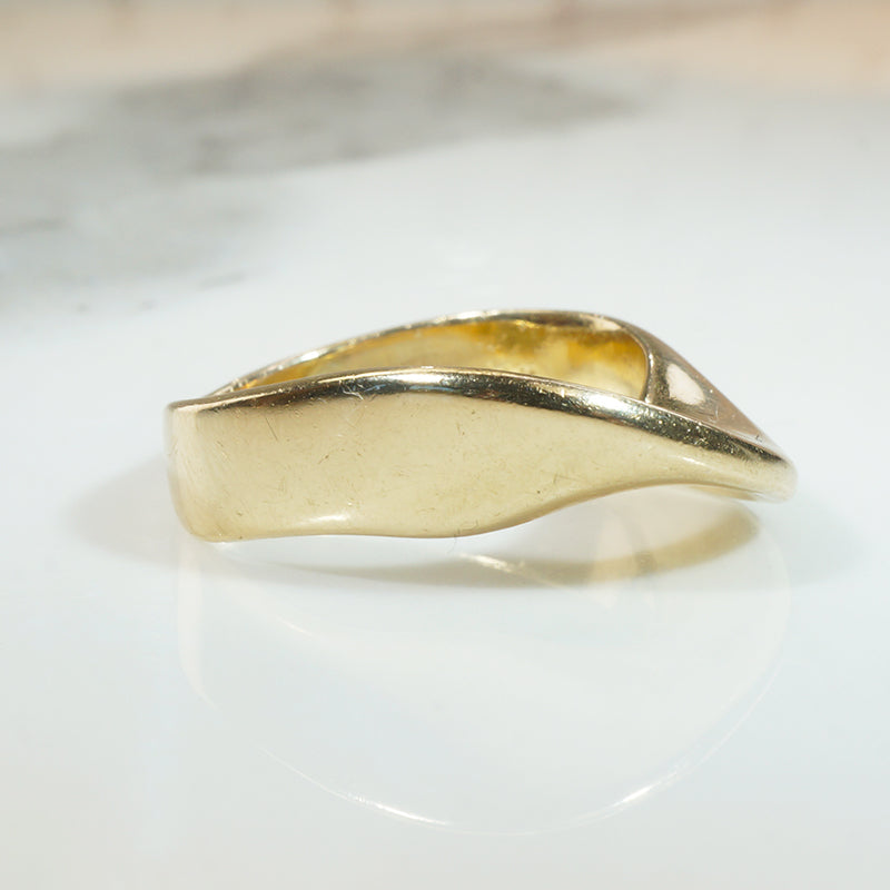 Vintage Gold Band with a Twist