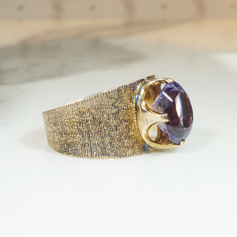 Fun 1960s Color Change Gem Set Gold Band