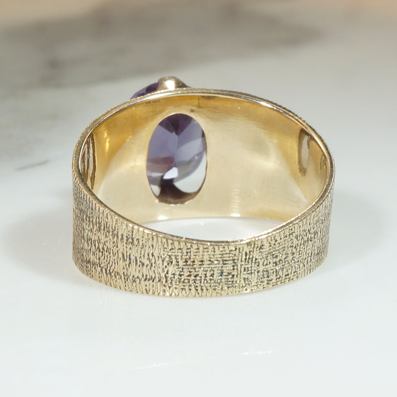 Fun 1960s Color Change Gem Set Gold Band