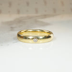 Voluptuous 18k Gold Band with Solitaire Diamond