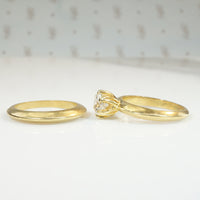Gorgeous 18k Solitaire Wedding Set