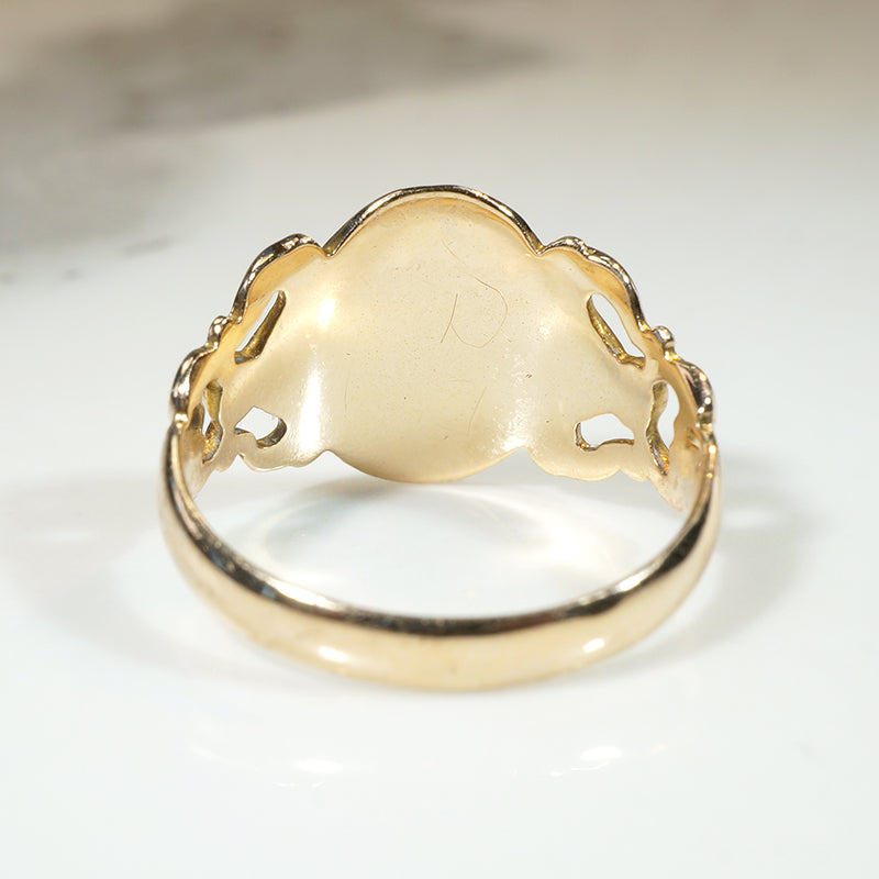 Bountiful Bows Otsby & Barton "B" Signet Ring