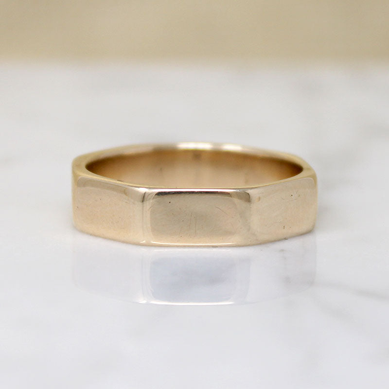Faceted Flat Vintage Gold Wedding Band in Size 10.75