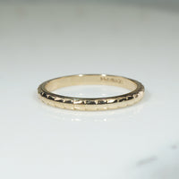 Gold Band Patterned with Wreath of Soft Leaves 