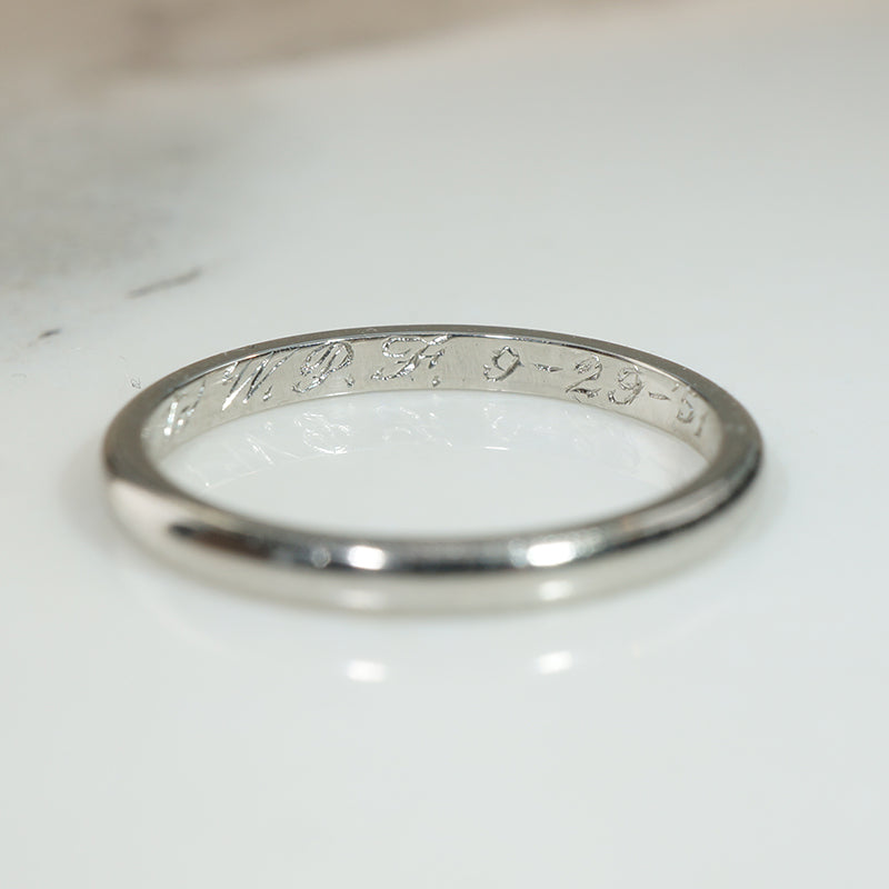 Glossy Half Round Size 6.5 Platinum Band