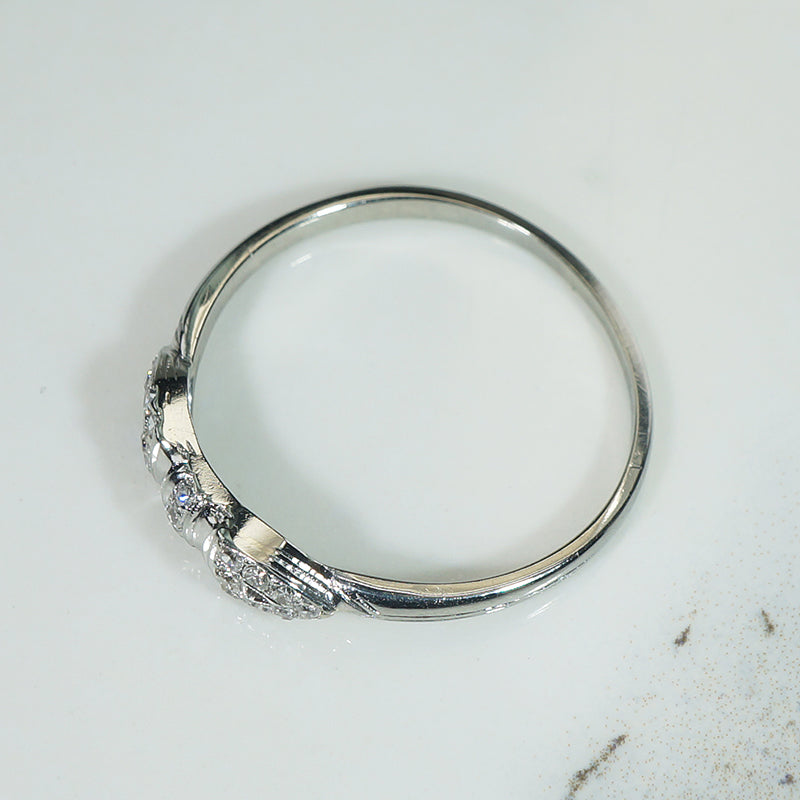 Buckle or Bow Diamonds & 18k White Gold Band