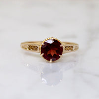 Art Deco Garnet & Yellow Gold Filigree Solitaire Ring