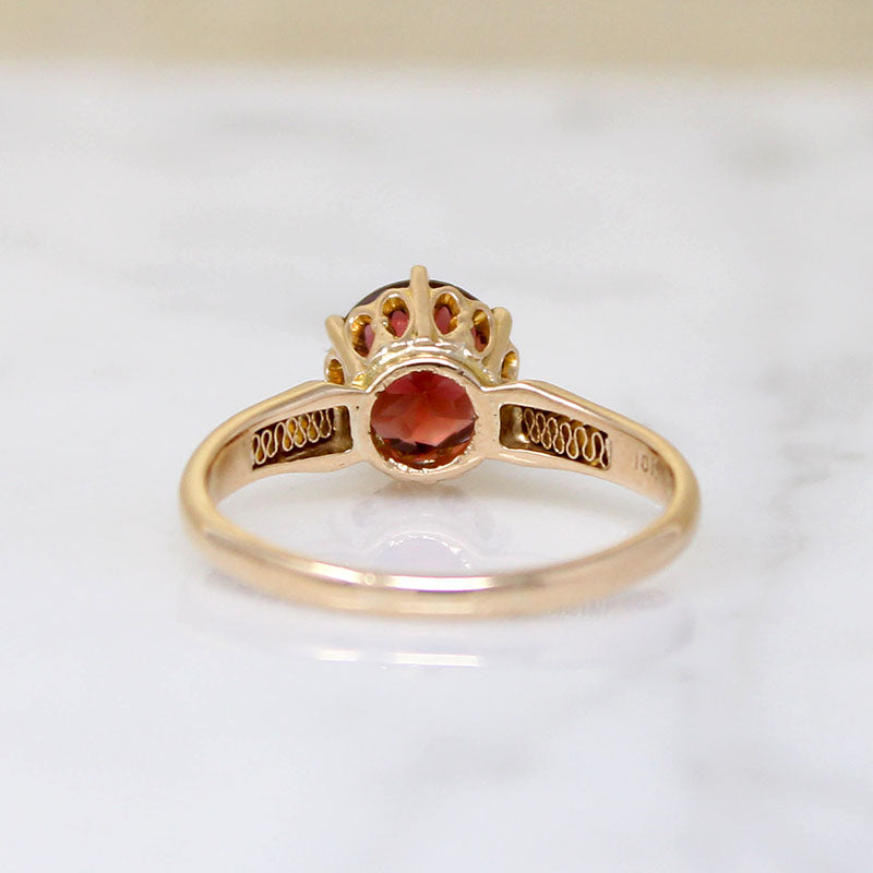 Art Deco Garnet & Yellow Gold Filigree Solitaire Ring