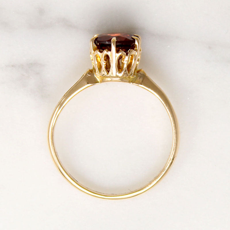 Art Deco Garnet & Yellow Gold Filigree Solitaire Ring