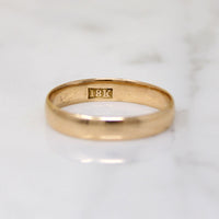 Buttery 18k Gold Victorian Wedding Band