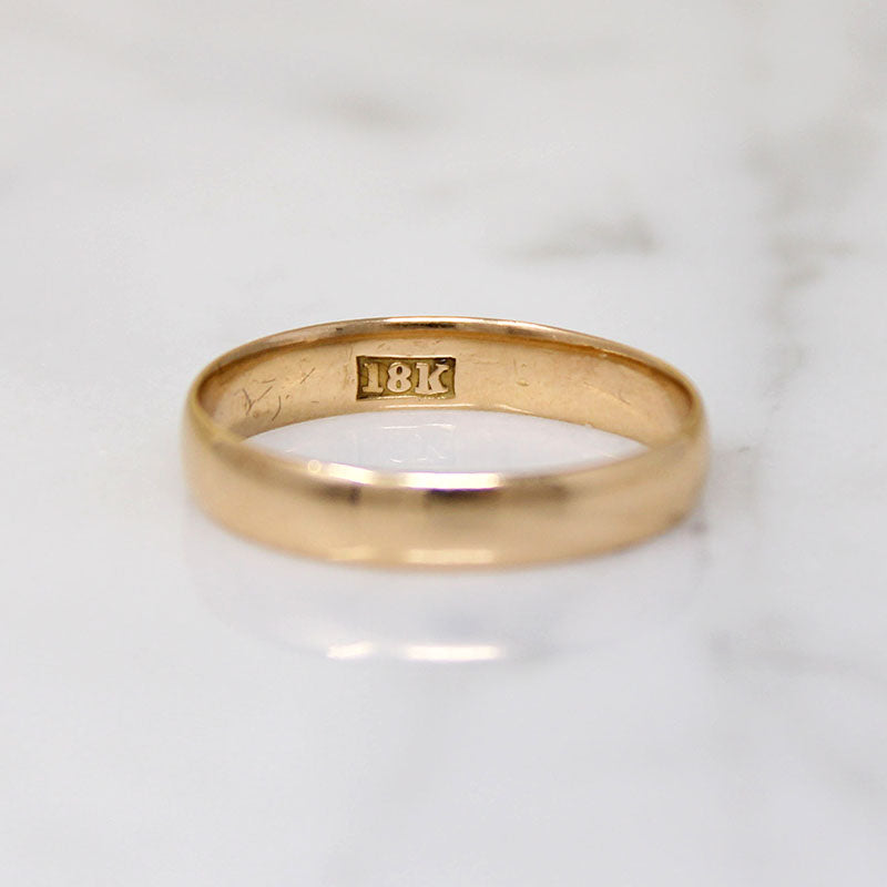 Buttery 18k Gold Victorian Wedding Band
