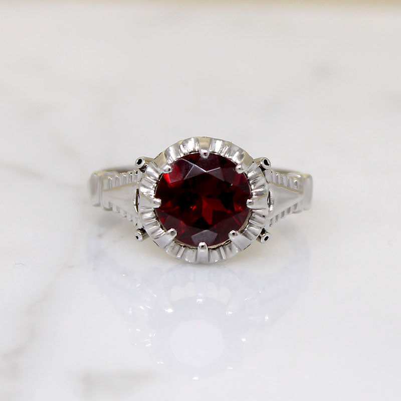 Dramatic Art Moderne Garnet & White Gold Solitaire Ring