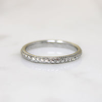 Crisp Laurels 18k White Gold Band