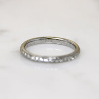 Crisp Laurels 18k White Gold Band