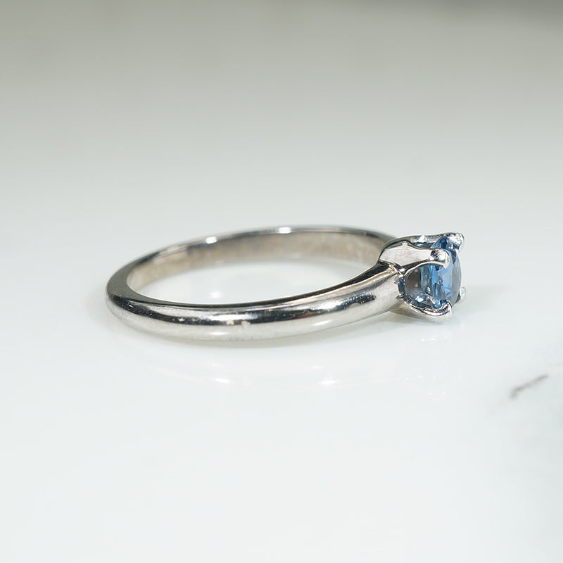 Montana Sapphire in White Gold Solitaire Ring