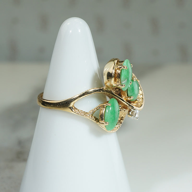 Swirling 1960s Jade & Gold Ring