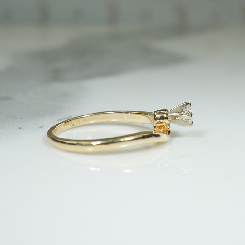 Vintage 1960s Gold Diamond Ring