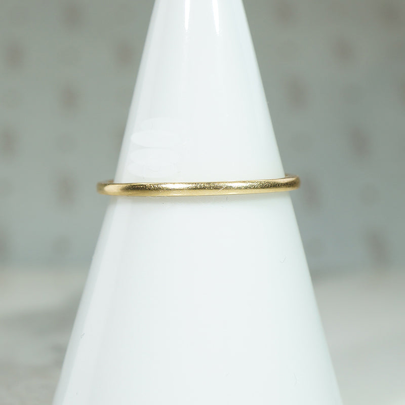 Perfectly Slim 18k Yellow Gold Band