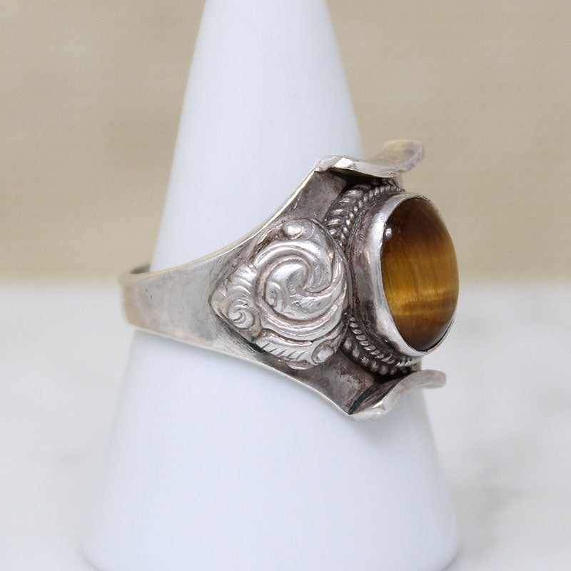 Tigers Eye in Elaborate Sterling Silver Ring