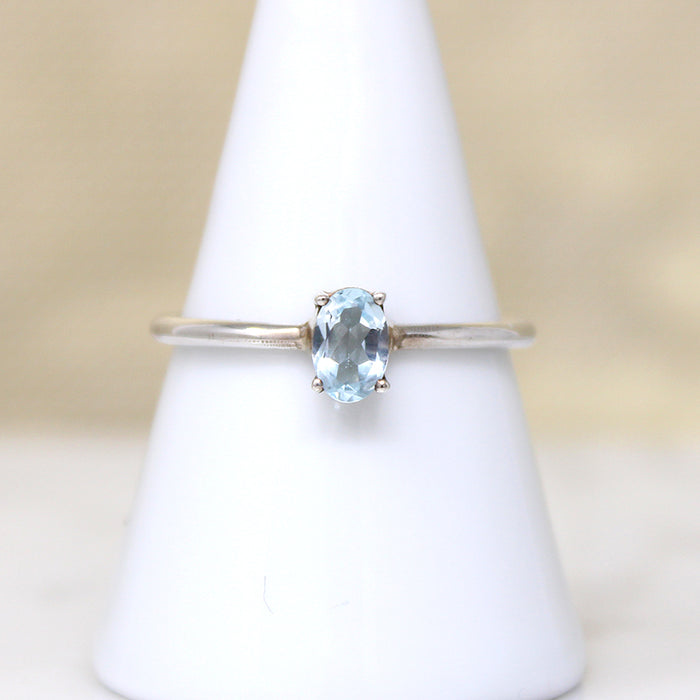 Cool Oval Aquamarine in Sterling Solitaire Ring