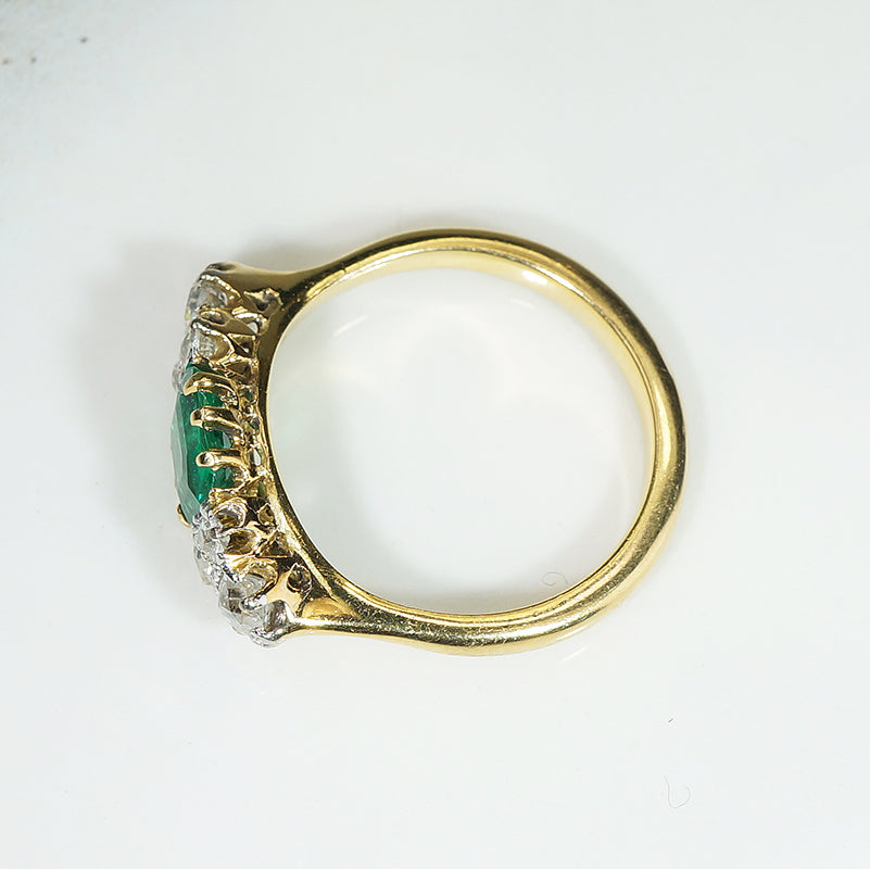 Antique 18k Gold Emerald & Old Mine Cut Diamond Ring