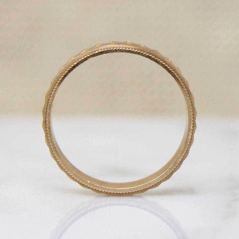 Cheerful Faceted Floral Two-Tone NOS Band
