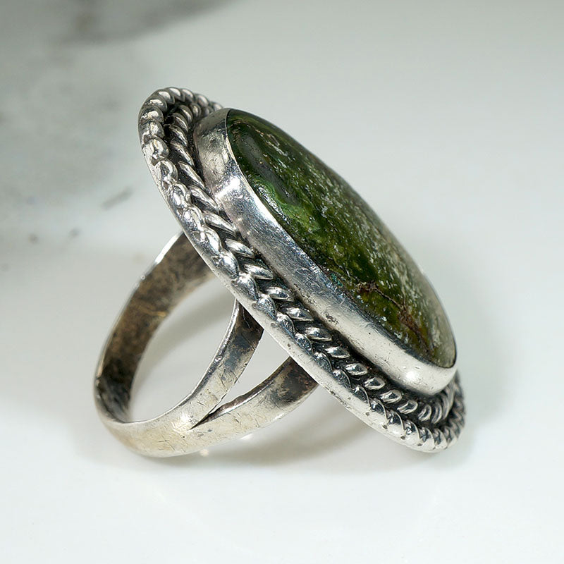 Subtle Gradated Green Turquoise & Silver Ring