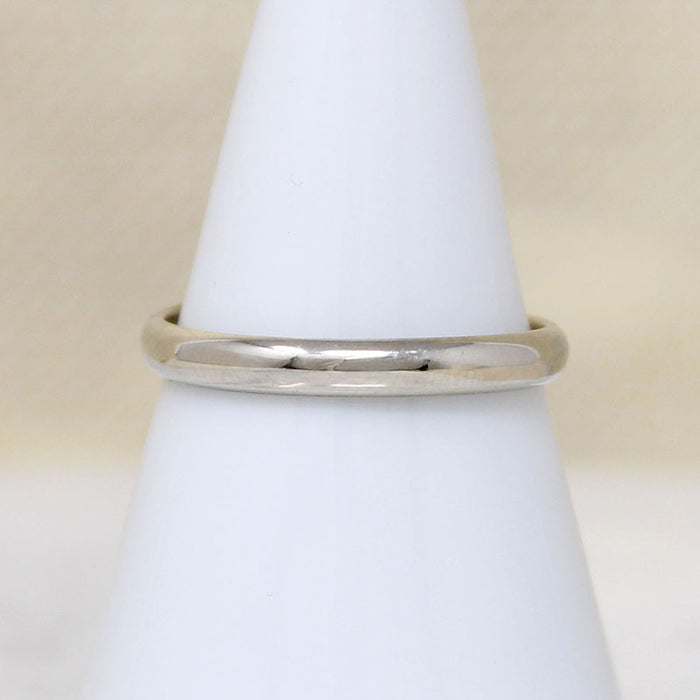 Slender 18k White Gold Size 8 Wedding Band