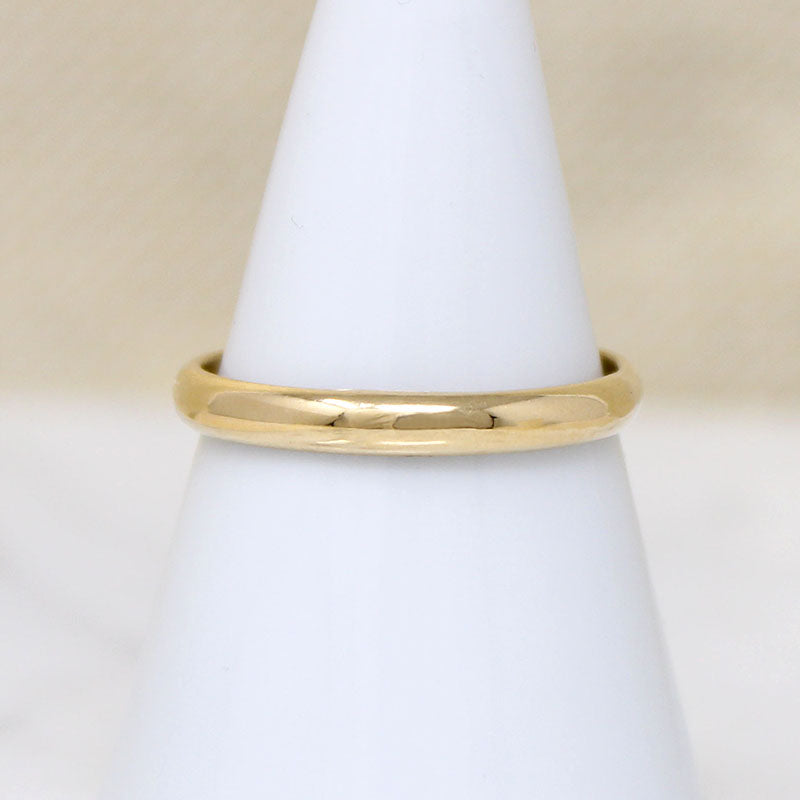 Glossy 18k Gold Size 8 Wedding Band