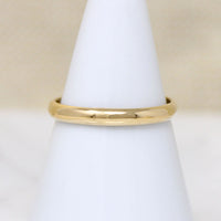Glossy 18k Gold Size 8 Wedding Band