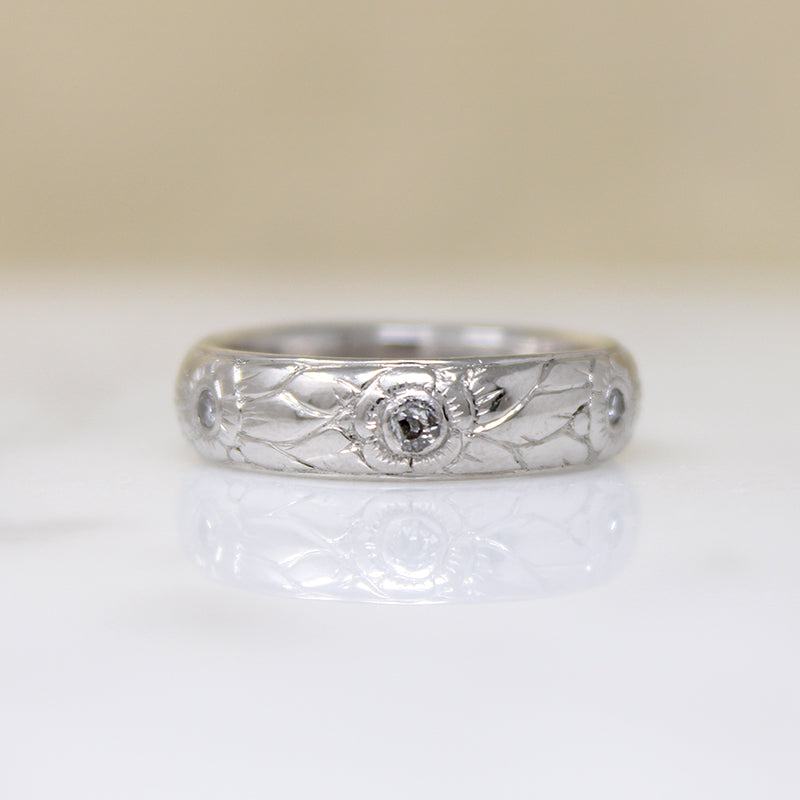 Romantic Flowers & Diamonds Engraved Platinum Band