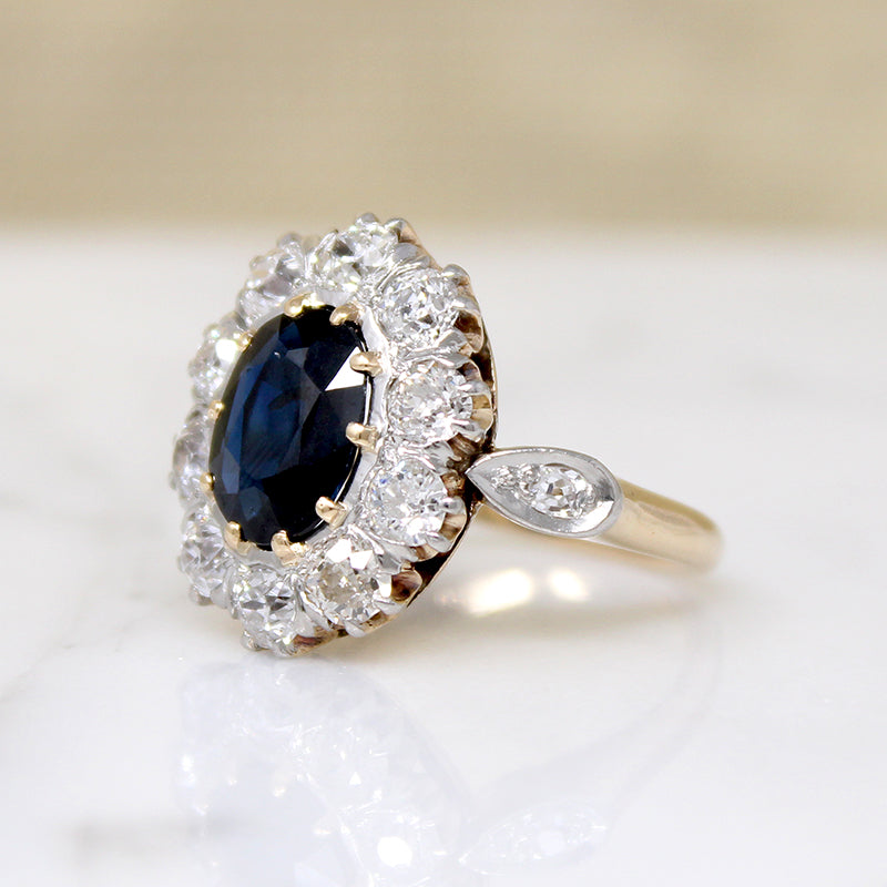 Commanding Sapphire & Diamond Halo Ring