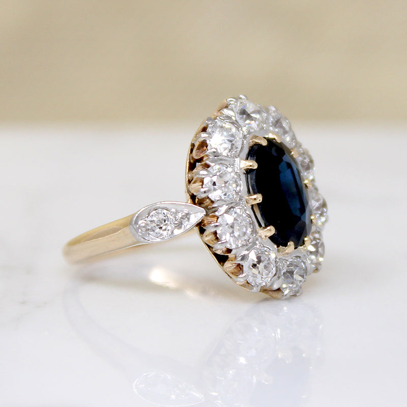 Commanding Sapphire & Diamond Halo Ring